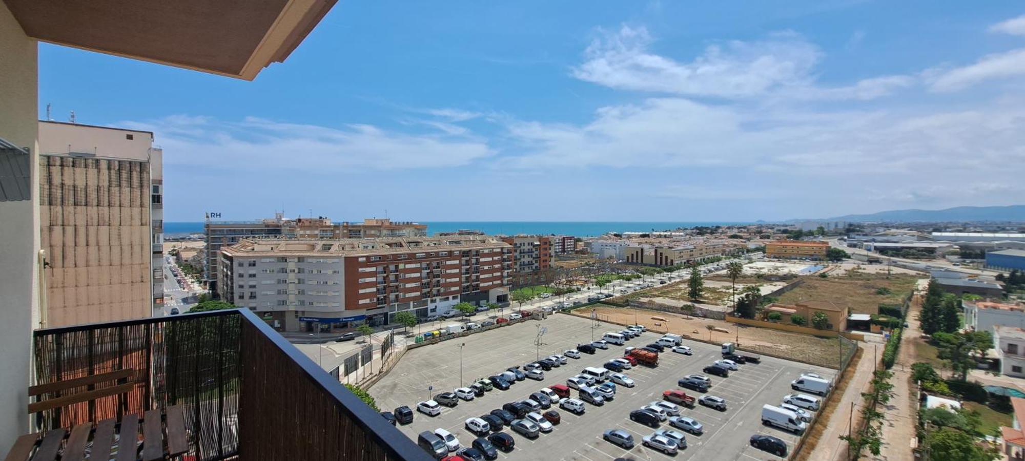 Piso Soleado Con Buena Ubicacion Apartment